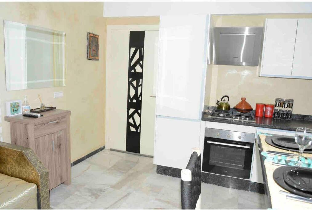 Appartement Bien Situe A Gueliz Marrakesh Eksteriør billede